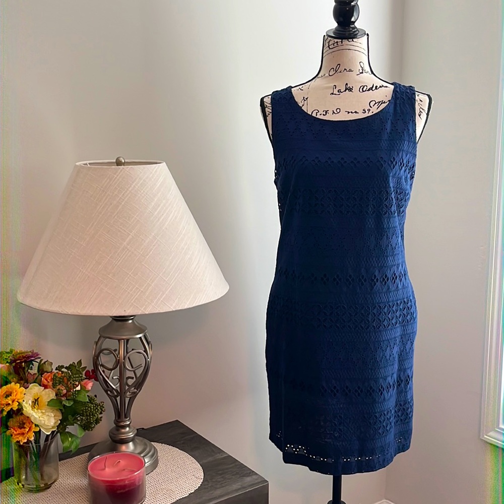 HEYTON Simple Blue Eyelet A-Frame Dress